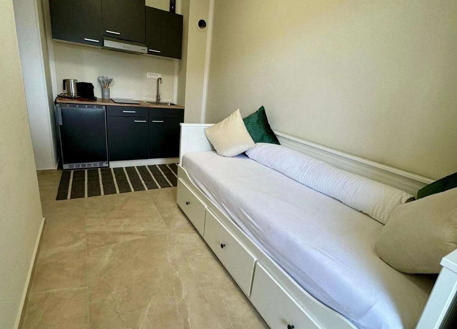 Cellinis Home Apartment Jadranovo Croatia
