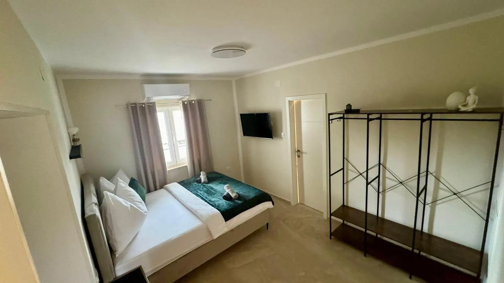 Cellinis Home Apartment Jadranovo